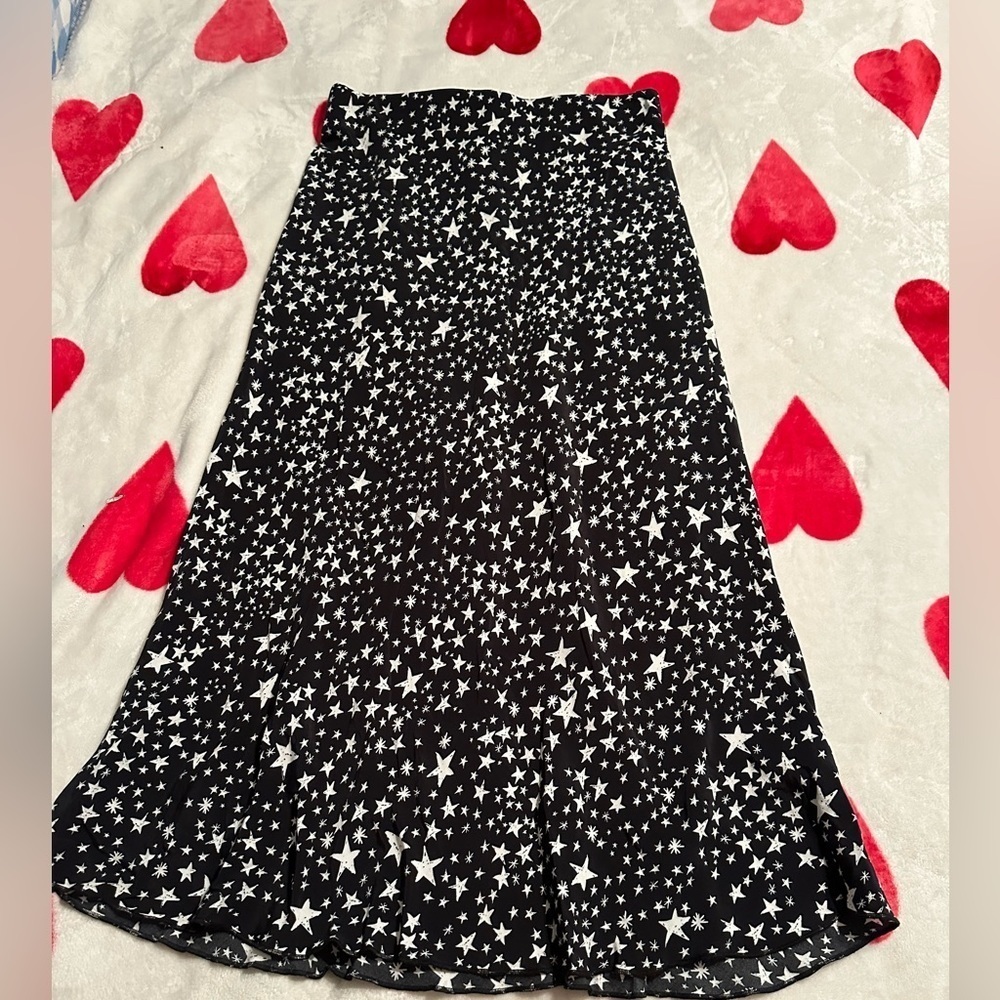NWOT Fifteen Twenty Women's Bias Cut Midi Skirt In Print Stars - Picture 4 of 11